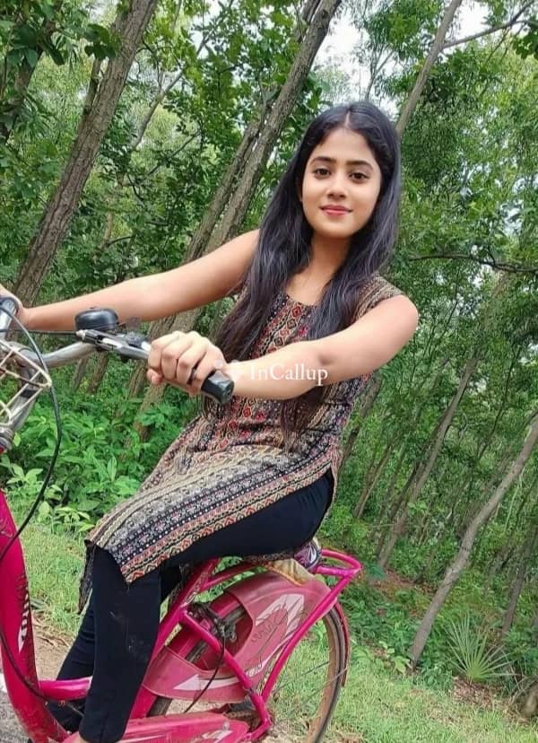 experience intimate moments with soniya kumari a 21yearold call girl in amravati with an athletic appeal - Call Girls in Amravati