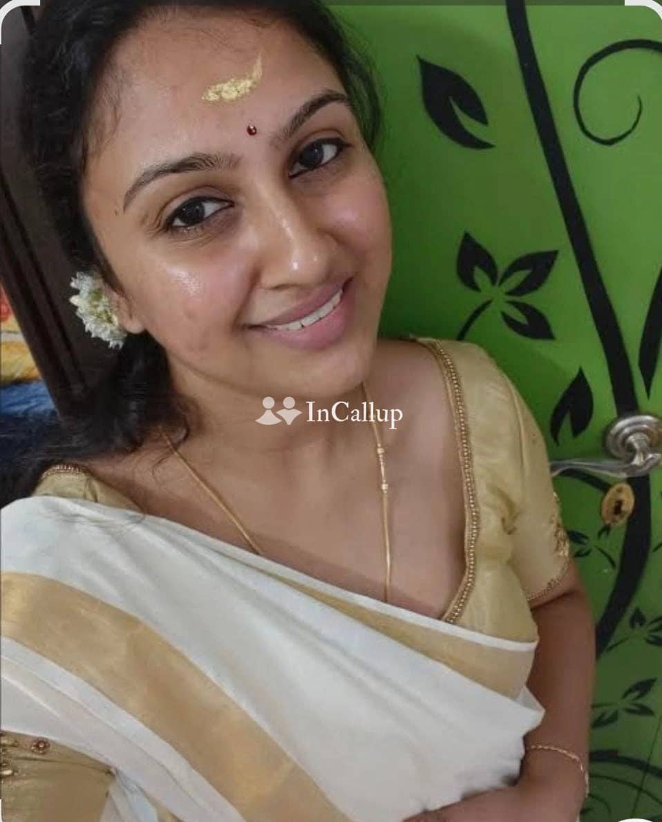 experience pure pleasure with soumya sharma your enchanting call girl in aurangabad curvy and captivating - Call Girls in Aurangabad