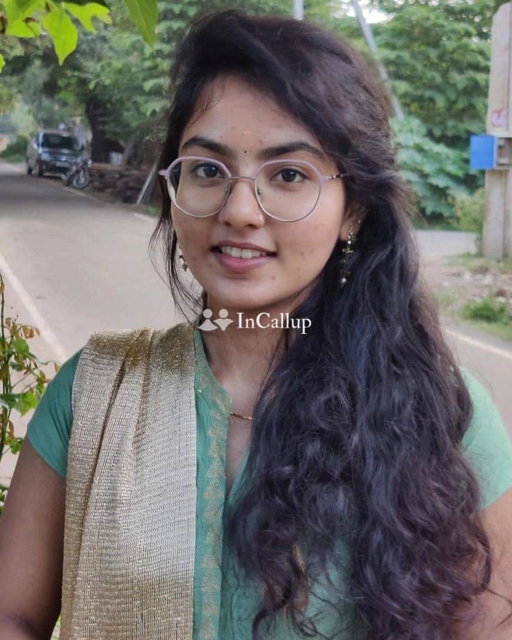 discover the alluring charm of komal your perfect girlfriend experience in bardhaman at just 21 years old - Call Girls in Bardhaman