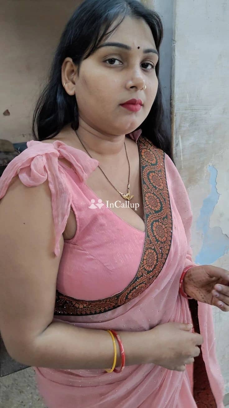 explore unforgettable moments with girdhari your charming 21yearold call girl in dhanbad jhi - Call Girls in dhanbad jh_i