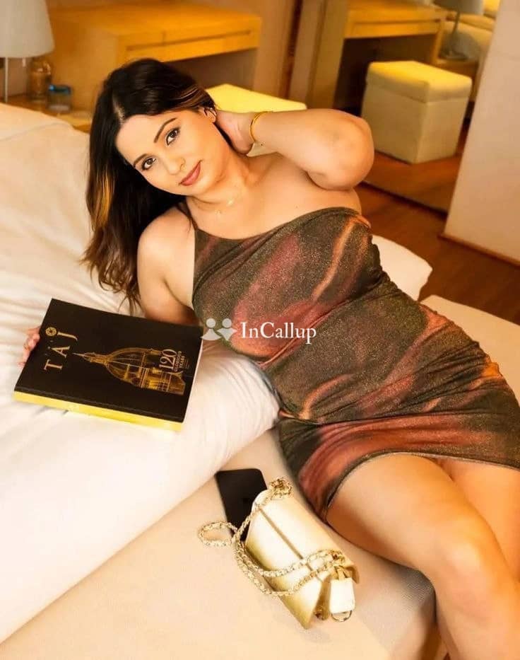 experience unforgettable moments with divya mehta your enticing 21yearold companion in howrah wbi - Call Girls in howrah wb_i