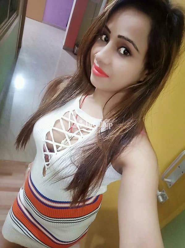 sensational 21 year old hyderabad call girl ready to fulfill your wildest fantasies and desires in every way - Call Girls in Hyderabad