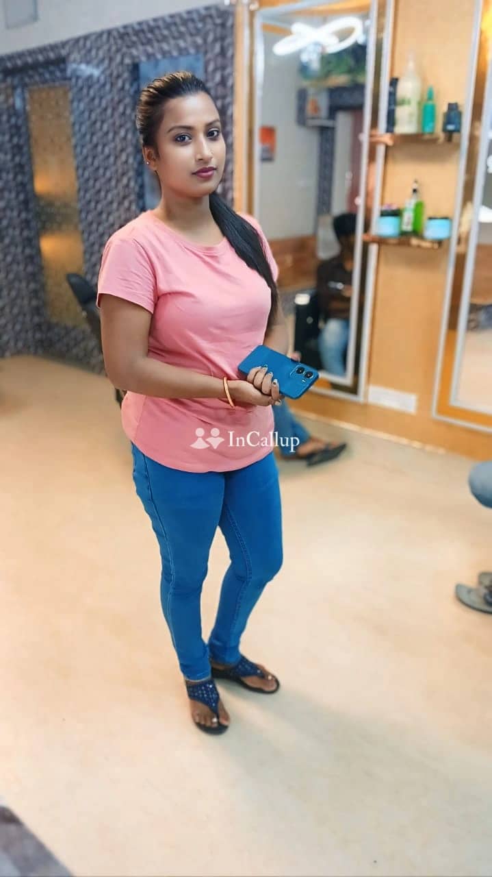 explore your desires with petite brunette pooja singh in jalandhar offering enticing bdsm and erotic massage services - Call Girls in Jalandhar