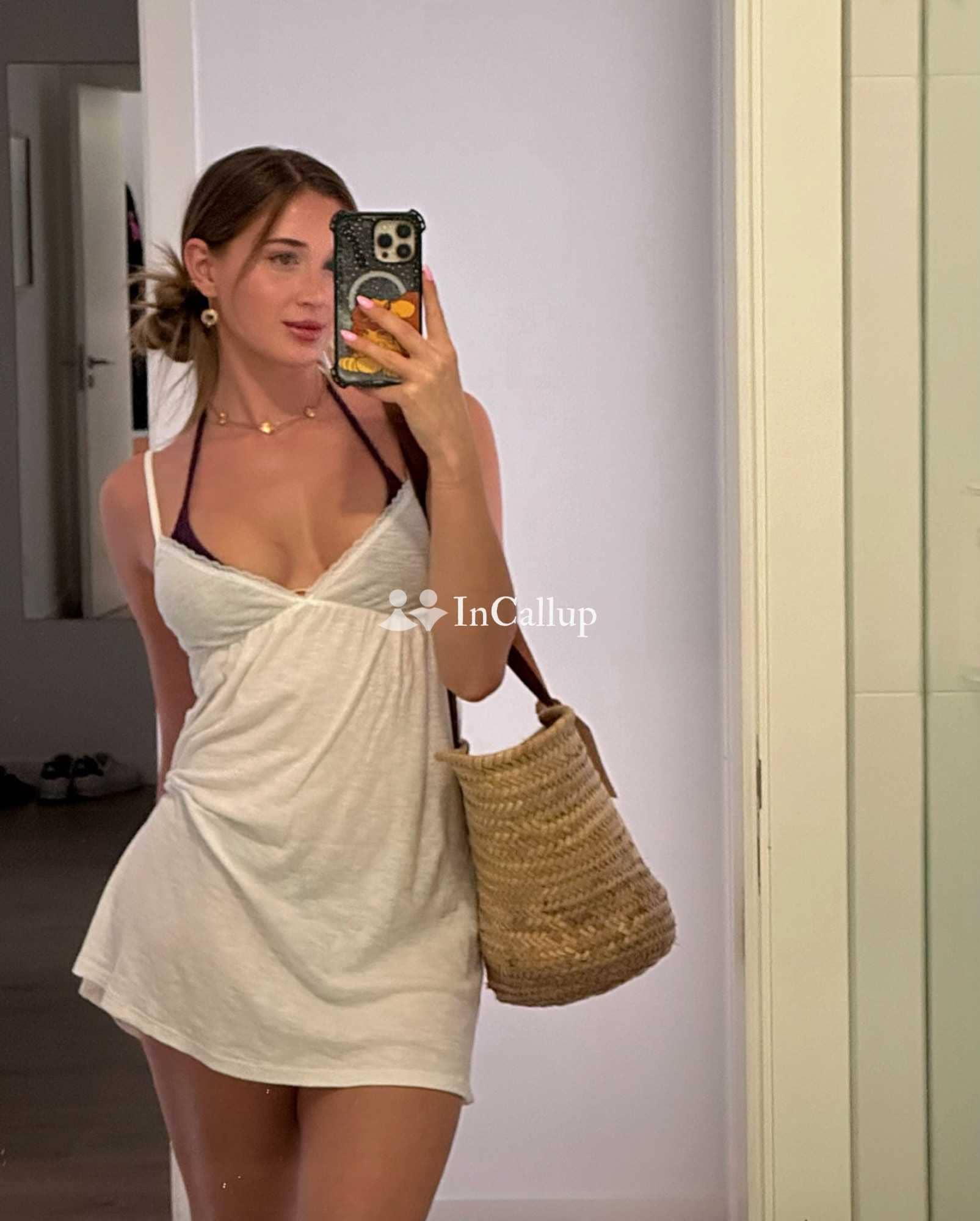 sensational soniya from karol bagh offers unforgettable girlfriend experiences and more for your ultimate pleasure - Call Girls in Karol Bagh