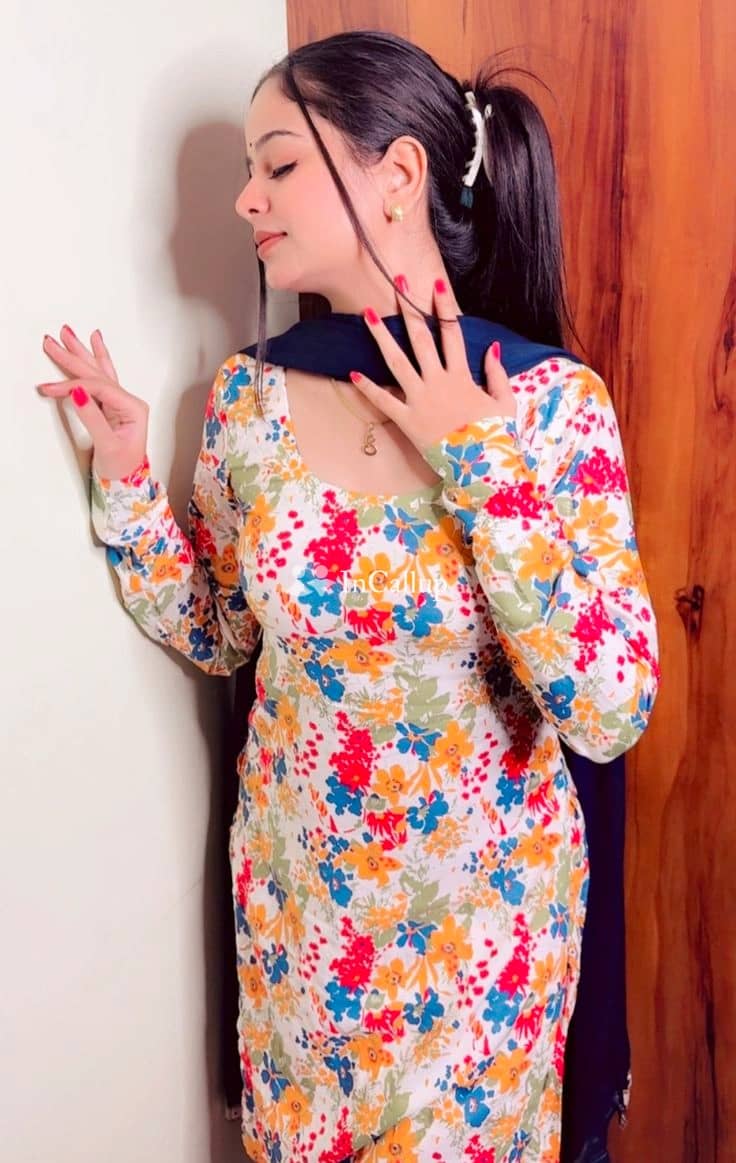 explore deepika sharmas enticing services in laxmi nagar for an unforgettable girlfriend experience - Call Girls in laxmi nagar dl_i