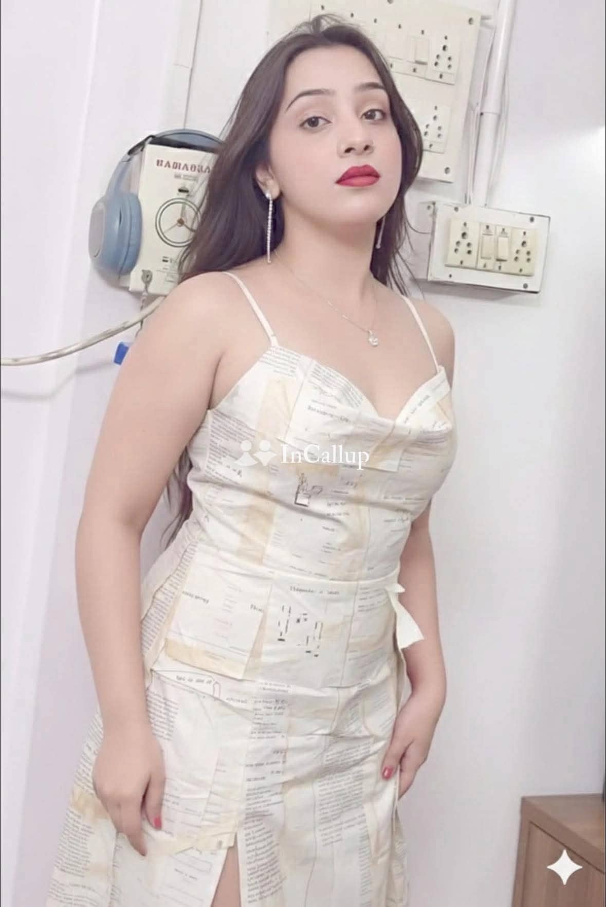 explore your deepest desires with kiran kumari the petite beauty from malda offering unforgettable experiences - Call Girls in Malda