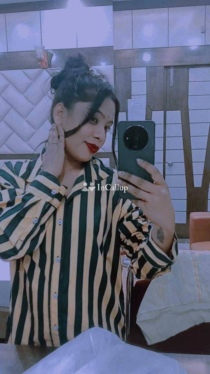 explore unforgettable pleasure with aarti your stunning 21yearold call girl in muzaffarpur waiting for you - Call Girls in Muzaffarpur