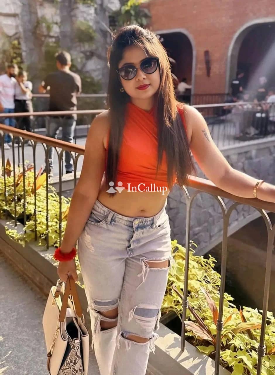 explore unforgettable moments with 20yearold shreya in nagpur your ideal girlfriend experience awaits - Call Girls in Nagpur