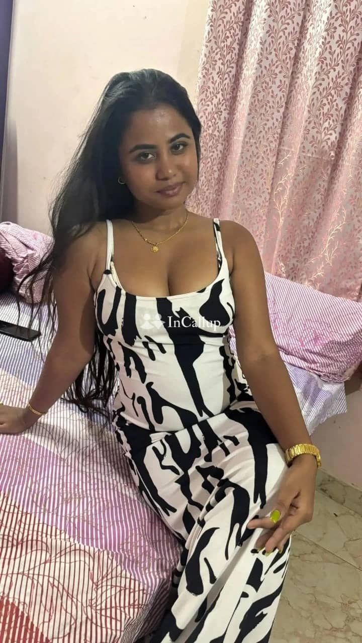 sensational pooja ji in patna offering unforgettable girlfriend experiences and delicious erotic services just for you - Call Girls in patna br_i