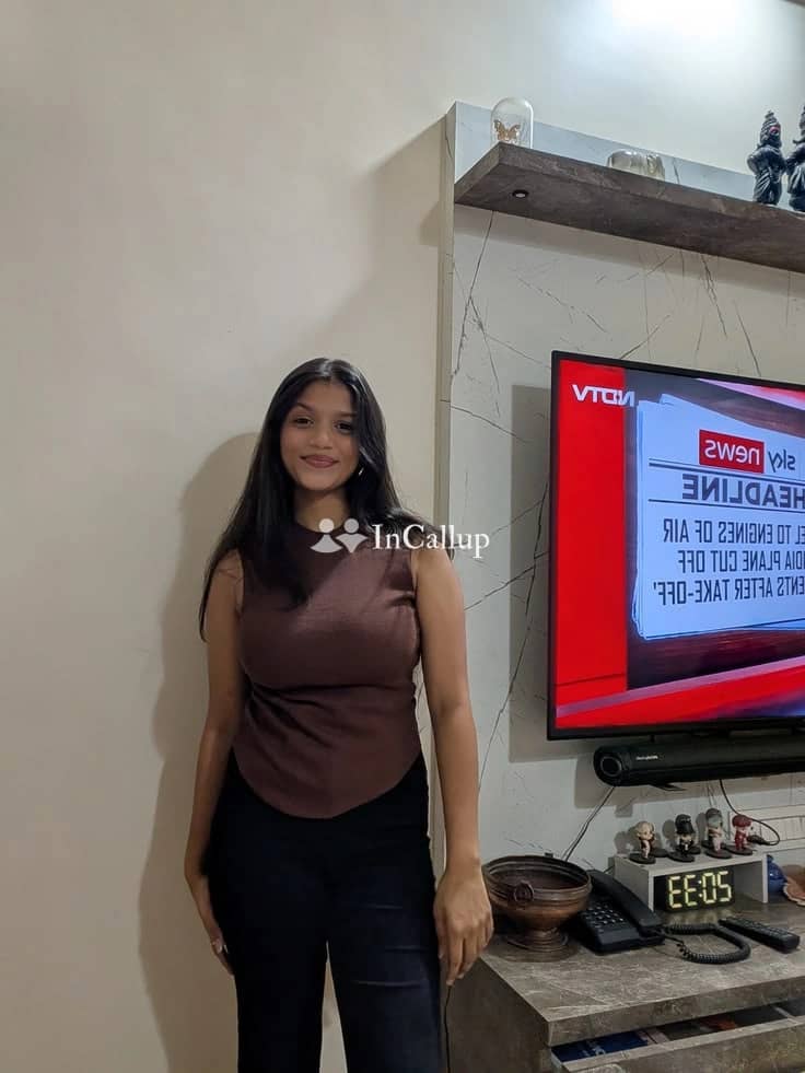 experience the allure of suman roy your captivating girlfriend in rourkela with stunning blue eyes and a slim figure - Call Girls in rourkela od_i