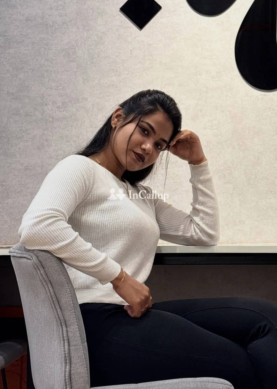 explore your deepest desires with siya ij a sultry 22 year old call girl in sultanpur for unforgettable experiences - Call Girls in Sultanpur