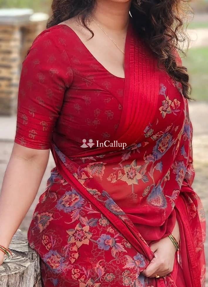 explore your desires with rohan a curvy 19yearold beauty offering unforgettable experiences in surat - Call Girls in surat gj_k