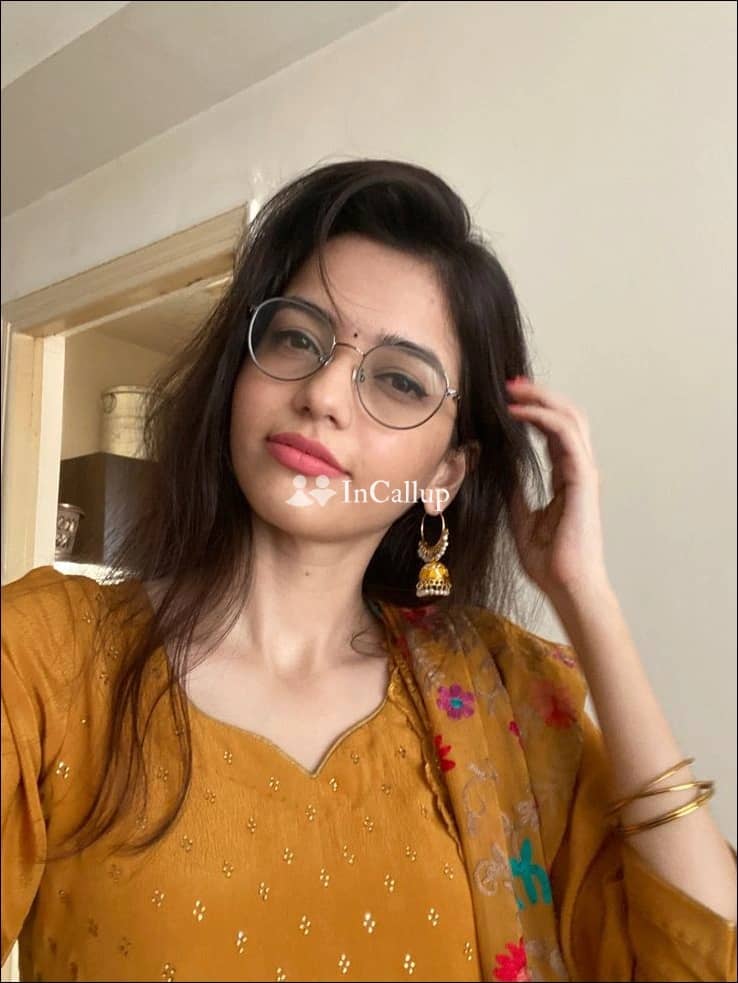 experience bliss with divya your sultry companion for thrilling encounters in vasai virar mhi - Call Girls in vasai virar mh_i