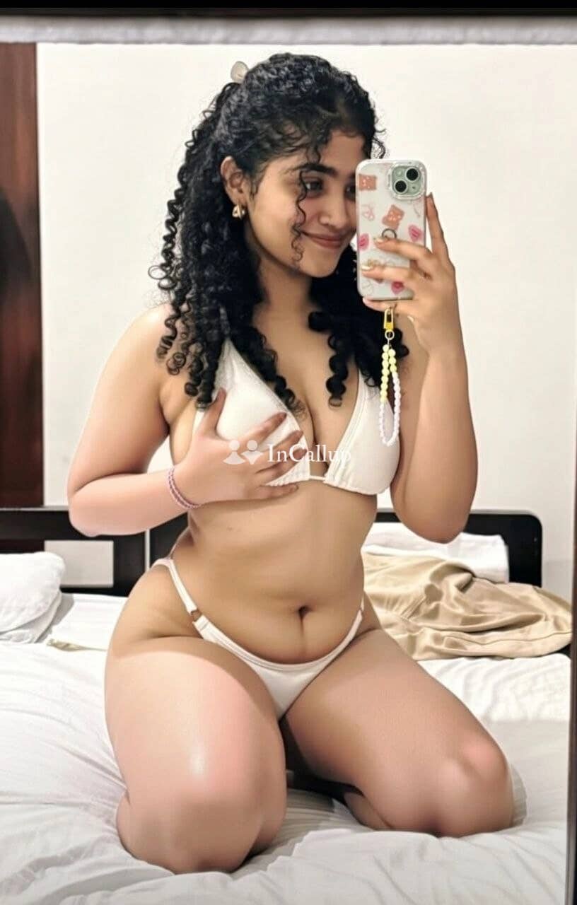 indulge in pleasure with curvy 21yearold no advance call girl in vijayawada for unforgettable experiences - Call Girls in Vijayawada